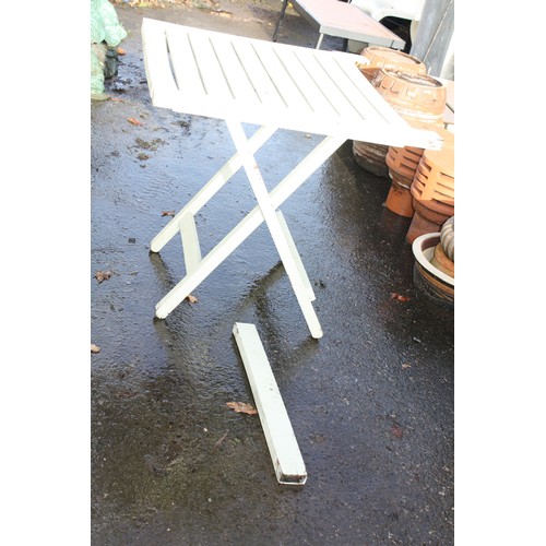 3U - Folding wooden garden table 30