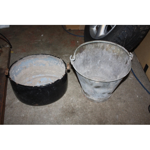 230 - Cauldron & galvanised bucket