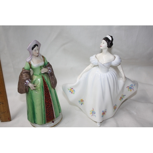 533 - Royal Doulton Kate HN2789 8