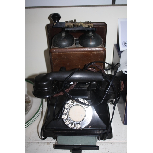 540 - Bakelite phone, bell ringer & morse code tapper