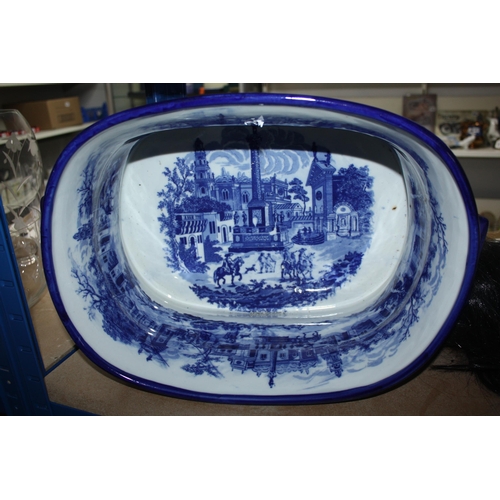 813 - Large oval blue & white foot bath 16 1/2