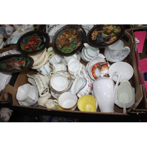 839 - Box Oriental plates, cups, saucers etc