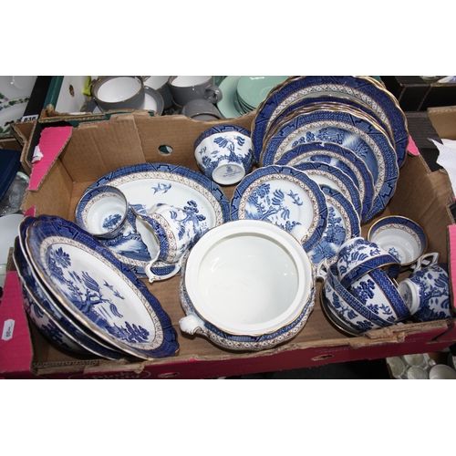 841 - Quantity Booths willow pattern dinnerware etc