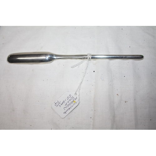 1092 - White metal marrow scoop 55 grammes- unmarked