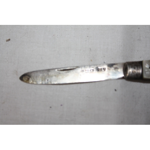 1093 - Silver & mother of pearl penknife 4 1/2