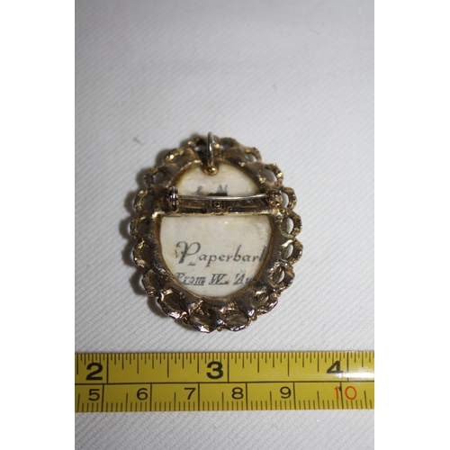 1165 - Oval pictorial brooch