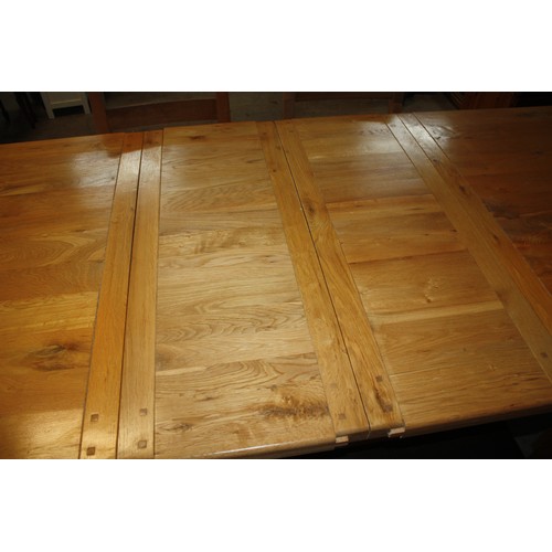 1691 - Extending oak table with set 6 chairs- table 30 1/2