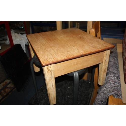 1693 - Small pine coffee table 13 1/2