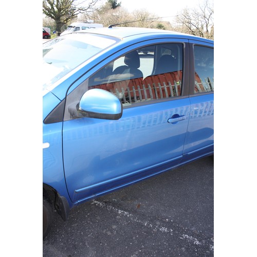 1 - Nissan Note 1.6 petrol automatic 5 seat car MOT till 16.9.23 . 41,042 miles- with 2 keys, some sligh... 