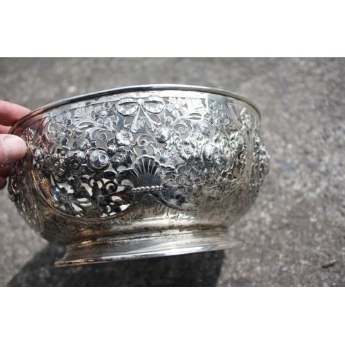 1110 - Silver 800 standard pierced bowl 638 grammes 9