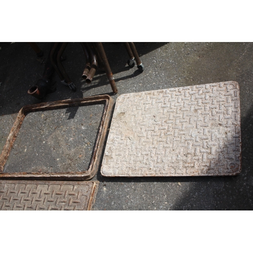 63 - Iron inspection cover 25 3/4