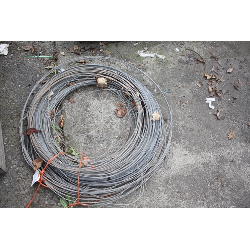 120 - Quantity fencing wire