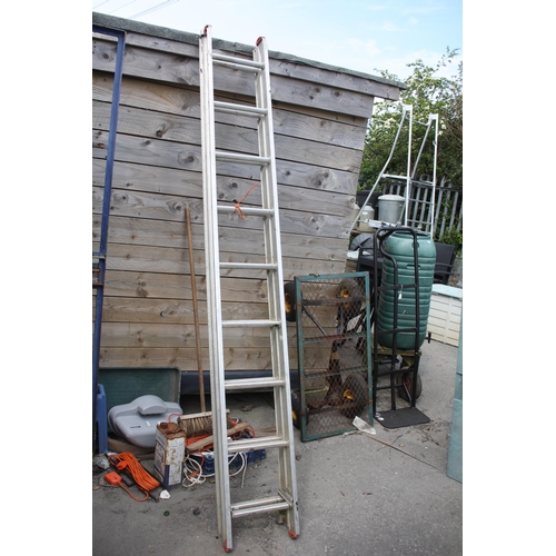 135 - Extending aluminium ladder