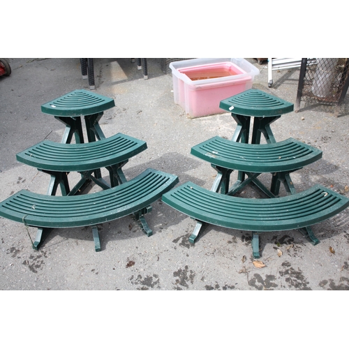 166 - Pair plastic 90 degree plant stands 22