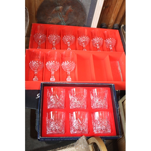 401 - 9 matching glasses & set 6 tumblers