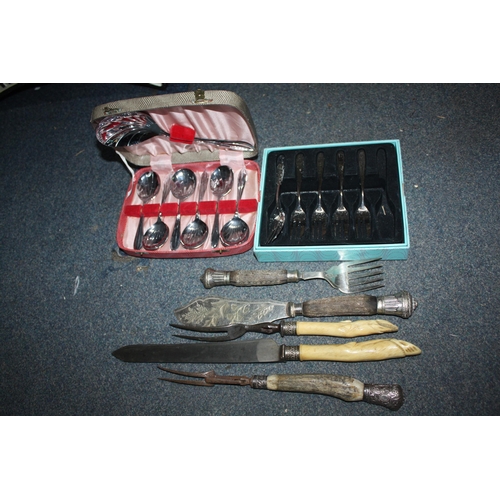 1043 - Plated cutlery & carving set