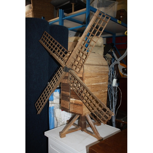 1722 - Large wooden model Windmill with internal workings & build instructions a/f max. 44