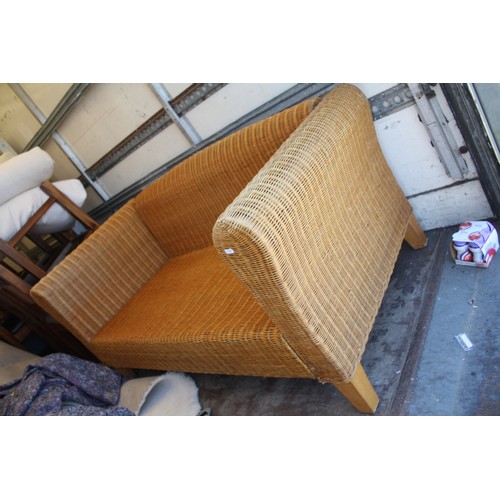 1811 - Wicker 2 seater conservatory couch 59