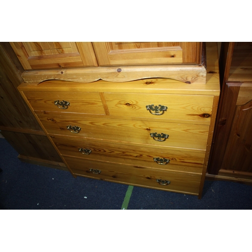 1797 - Solid pine 5 drawer chest 32 1/2