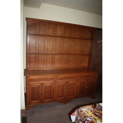 1798 - Large dresser