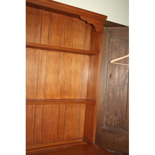 1798 - Large dresser