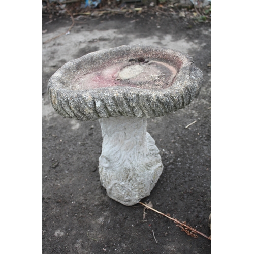 42 - Concrete log effect bird bath 16 1/2