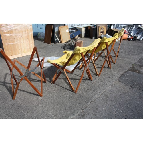 50K - Set 4 unusual garden chairs with canvas covers