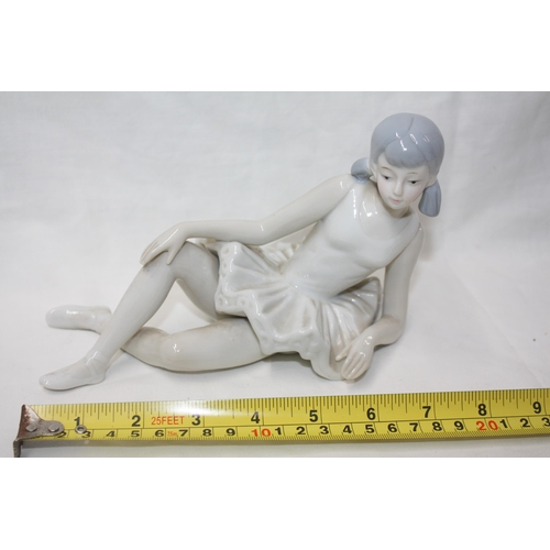 553 - Lladro style Ballerina 5