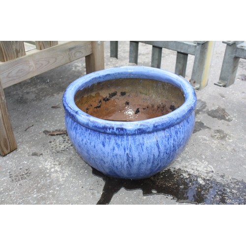 33C - Blue terracotta pot 11