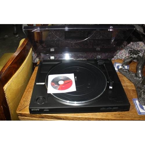 Sony turntable PS4X 300 USB with software in working order