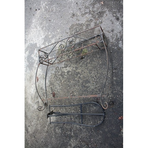 7 - Saddle rack & iron planter 21