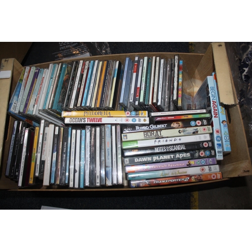 199 - Box CDs etc