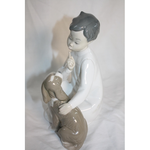 302 - Lladro girl with dog 8