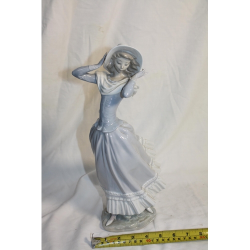 329 - Large Lladro lady with scarf 15