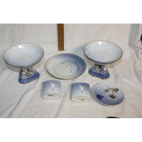 340 - Pair Bing & Grondahl sweet dishes 4