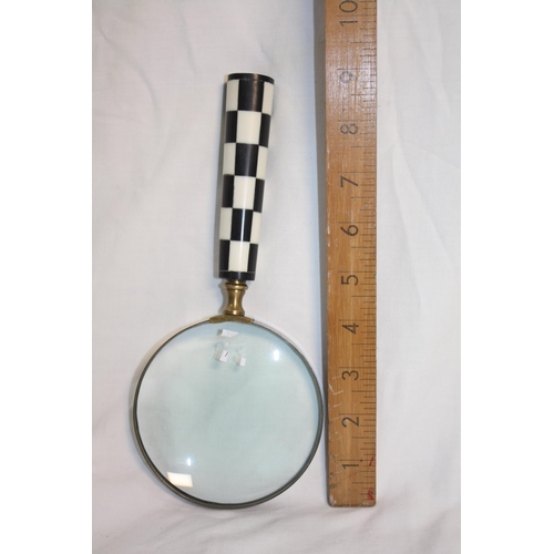 345 - Chequered handled magnifying glass