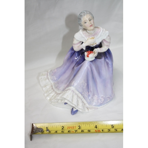 390 - Royal Doulton Happy Anniversary HN 3097 6 1/2