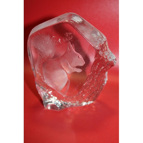 463 - Glass squirrel paperweight 4 1/4