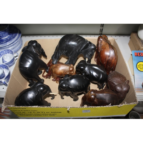 535 - Box assorted elephant figures