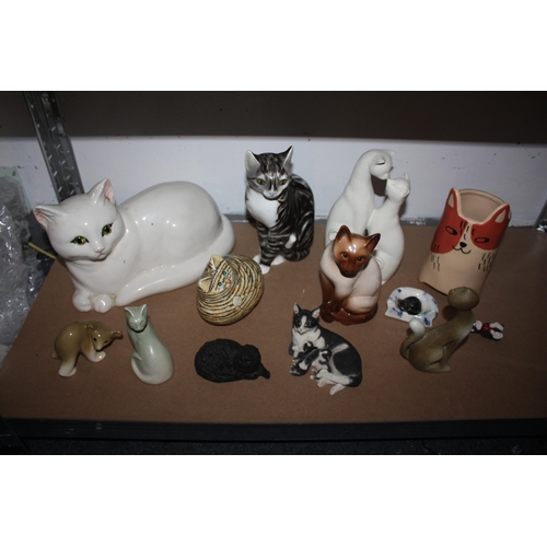 589 - Shelf cat ornaments- tallest 9