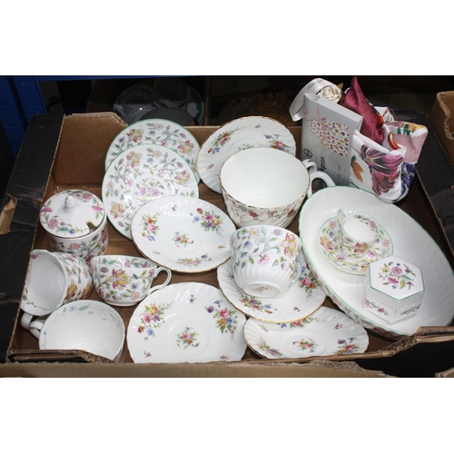 641 - Box Mintons Haddon Hall, Marlow soup plates etc