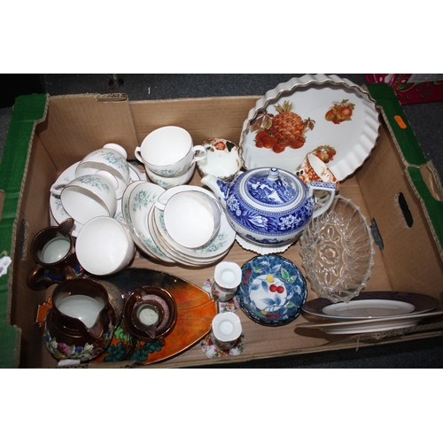 657 - Box Gainsborough cups & saucers etc