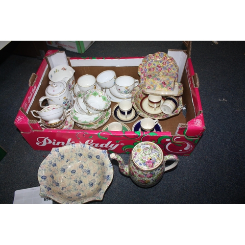 658 - Box cups, saucers, teapot & coffee pot chipped