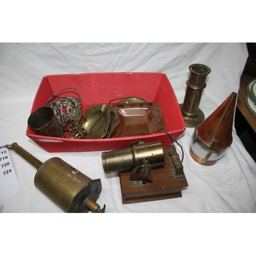 708 - Brass spit hanger, box copper & brass etc