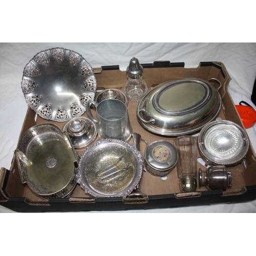 712 - Box assorted plated ware