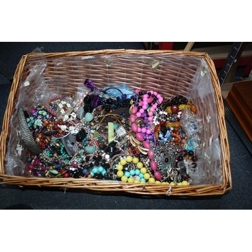 795 - Very large basket costume jewellery- basket 24