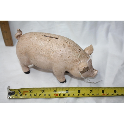 783 - Metal pig money box