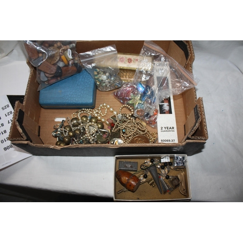 806 - Box costume jewellery etc