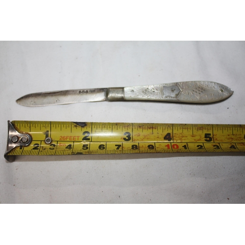 865 - Silver & mother of pearl penknife