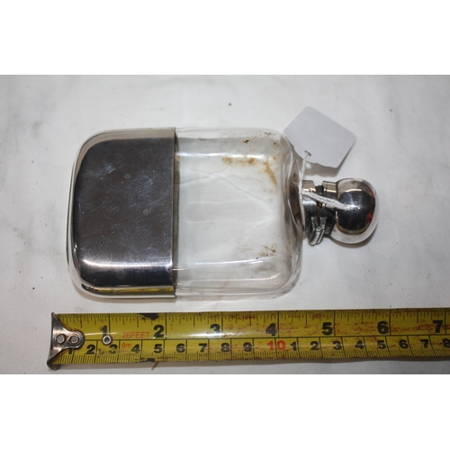 875 - Plated vintage mounted hip flask with twist cap 5 1/2